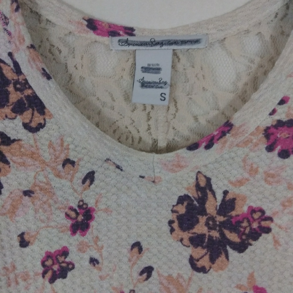 American Rag Waffle Knit Tunic Blouse w/lace - Picture 3 of 6